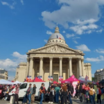 le village antifasciste devant le panthéon
